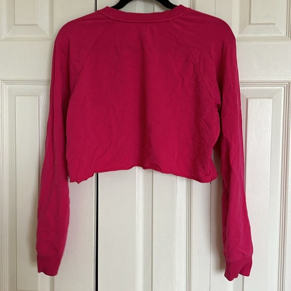 Spiritual gangster. Long sleeve fuchsia, pink pink cropped sweatshirt. - Picture 8 of 9